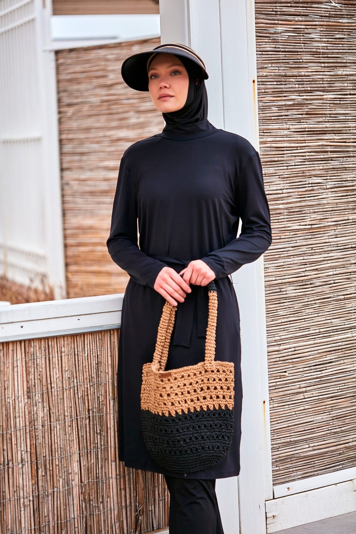 El Örgüsü Siyah Bej Hasır Çanta C2422