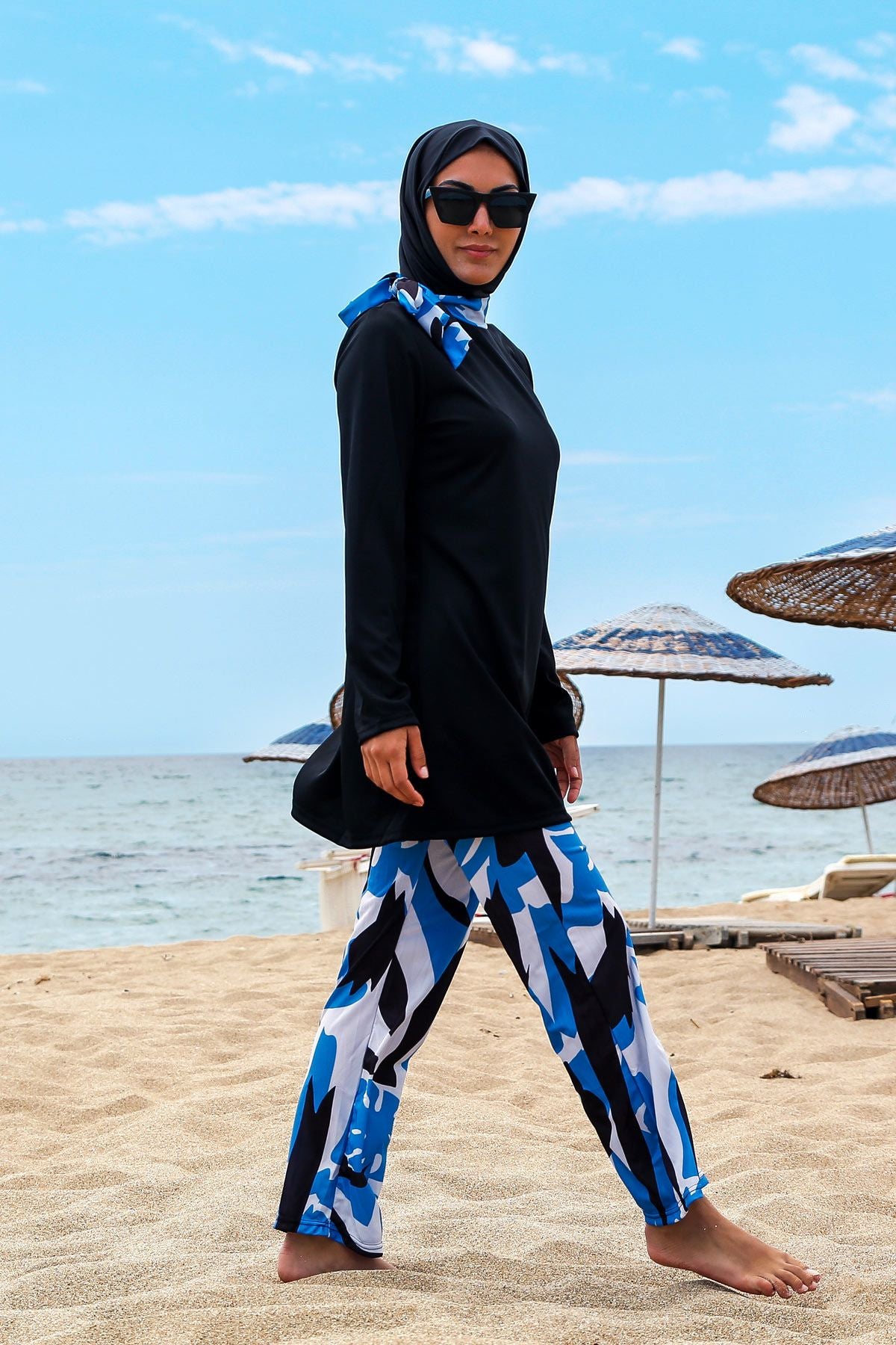 Rivamera 4'lü Siyah Mavi Desenli Tam Kapalı Tesettür Mayo R1111 Ürün ana görseli