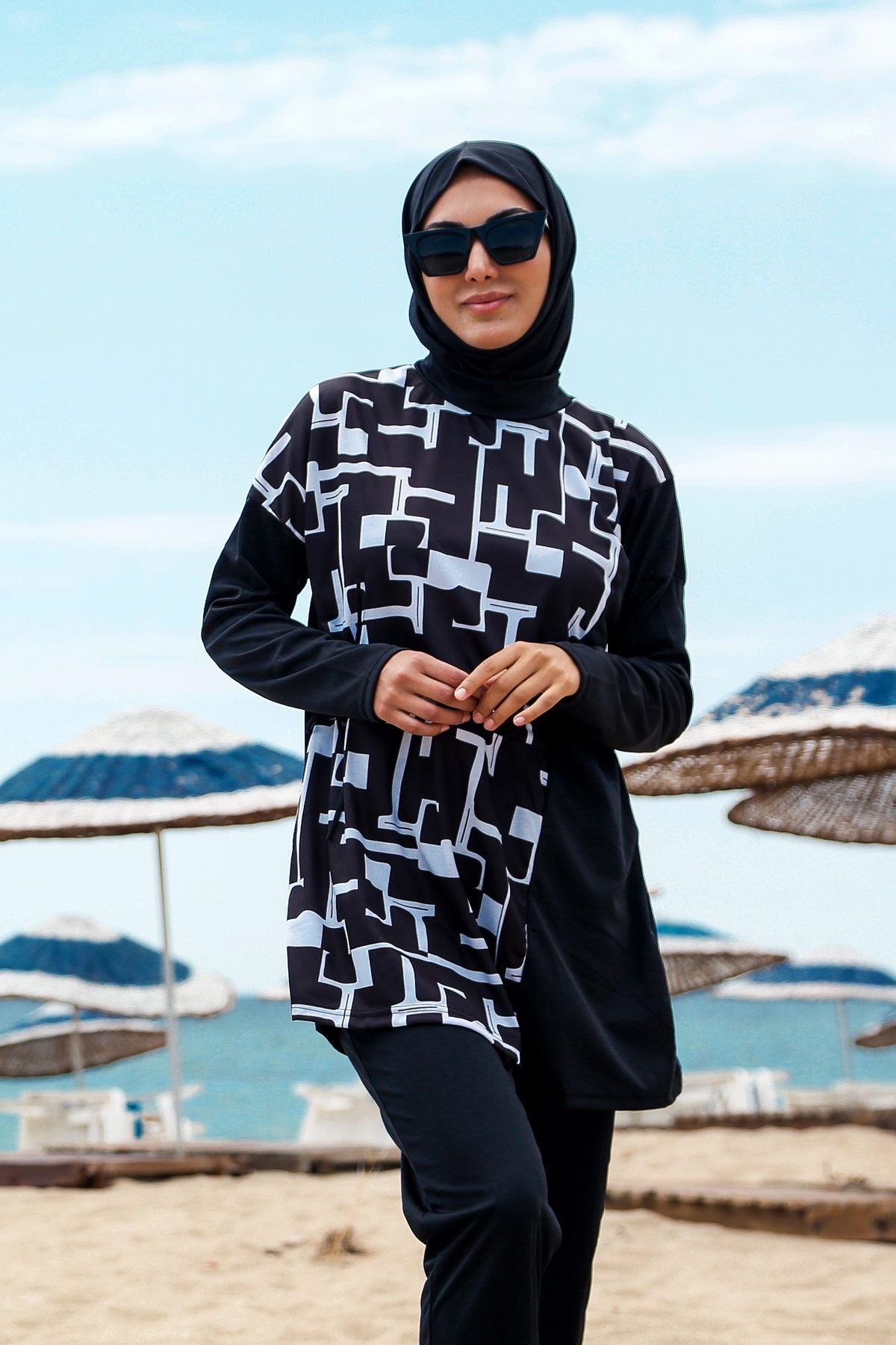Rivamera 4'lü Siyah Desenli Tam Kapalı Tesettür Mayo R1113