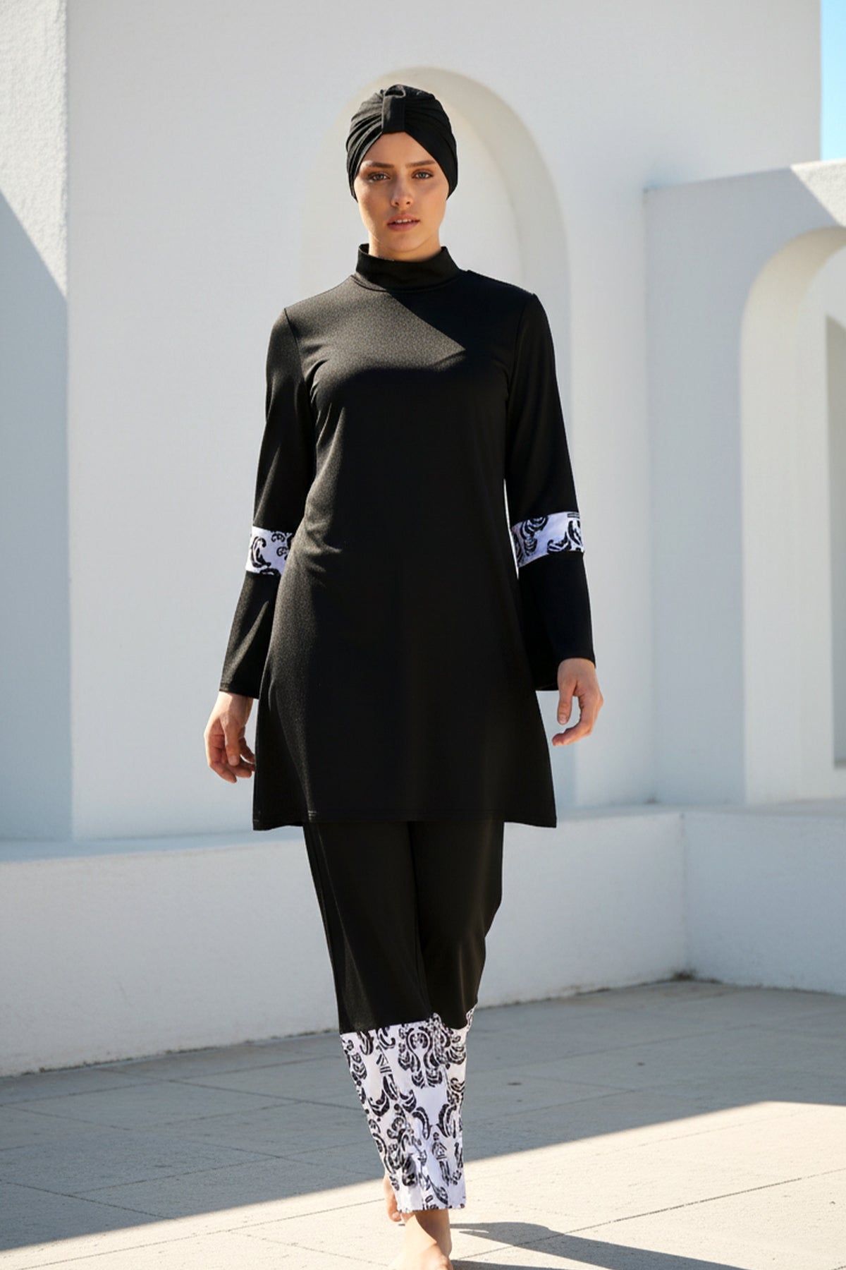 Tam Kapalı Tesettür Mayo Siyah Desenli Likralı 1958 Ürün ana görseli