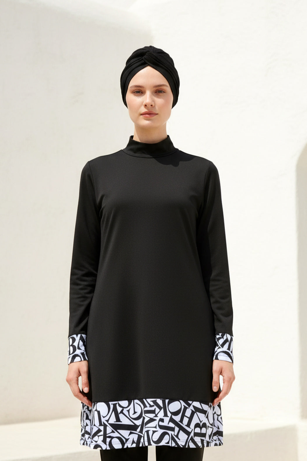 Tam Kapalı Tesettür Mayo Siyah Desenli Likralı 4 Parça 1977 Ürün ikincil görseli