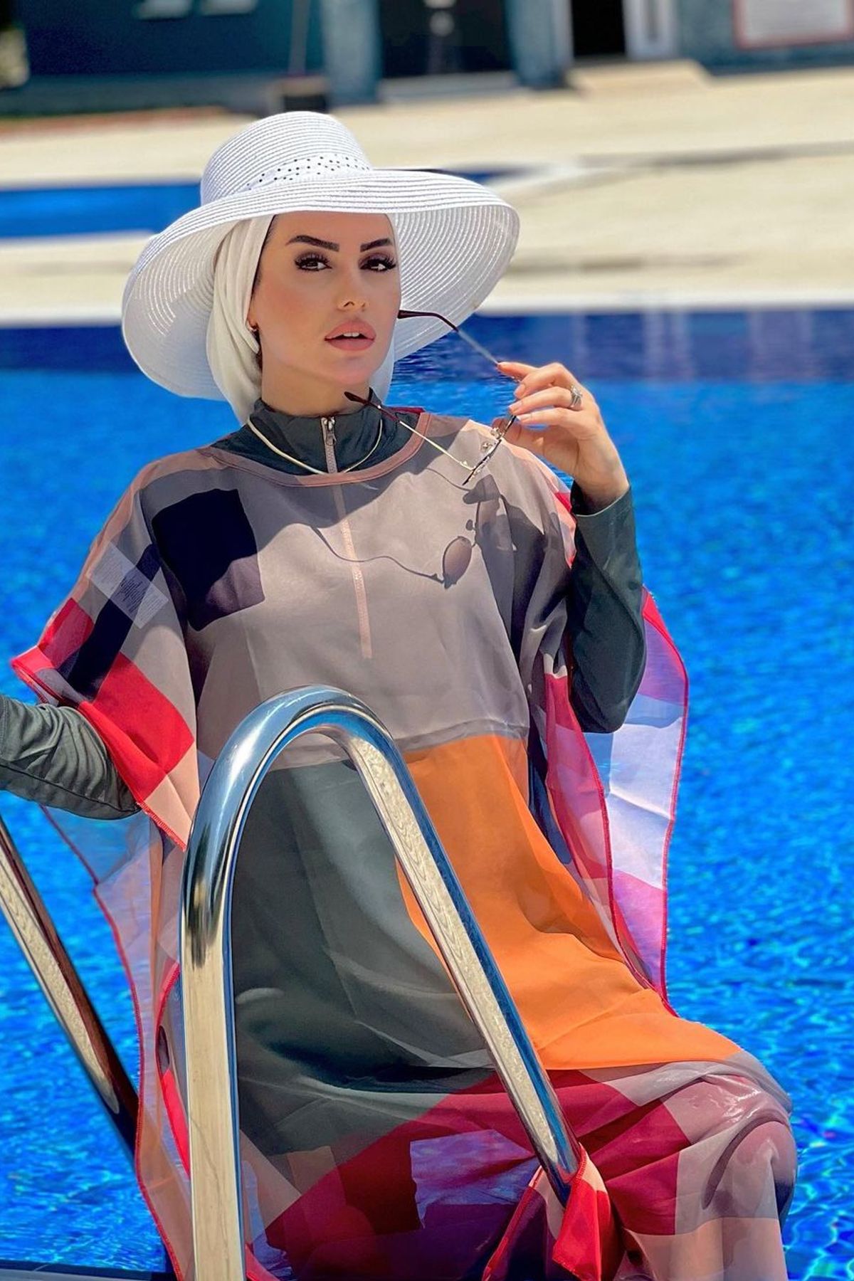 Marina Tesettür Mayo Üzerine Kare Desenli Kaftan Kimono Pareo P2107