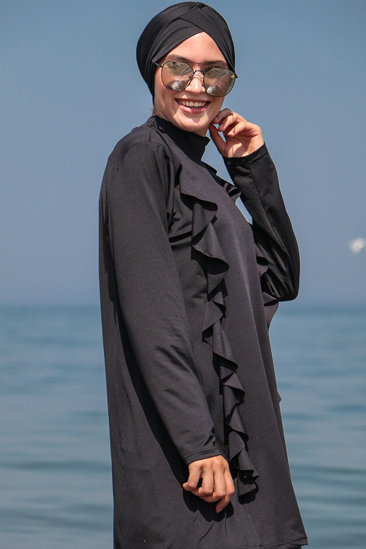 İp Bağlamalı 4'lü Siyah Volan Detaylı Tam Kapalı Tesettür Mayo M2102