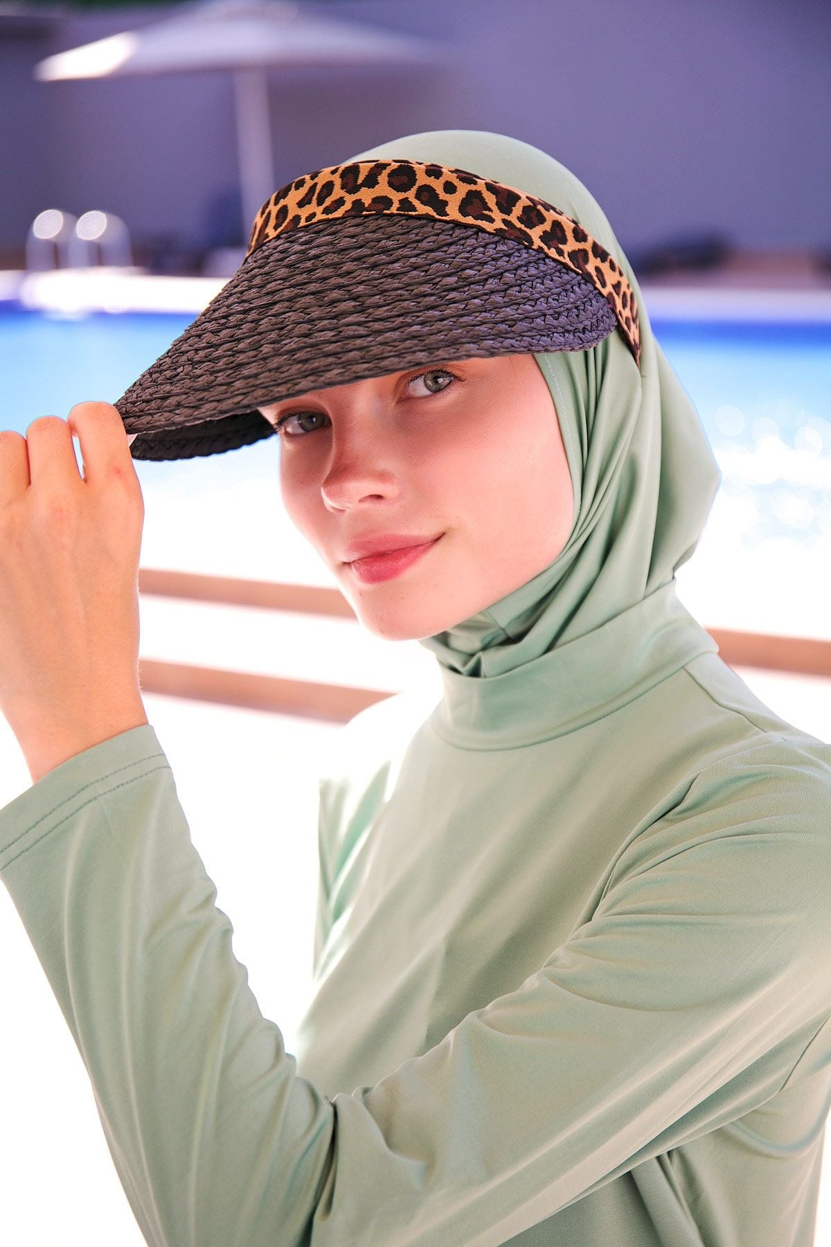 Leopar Şeritli Siyah Vizör Şapka 14401