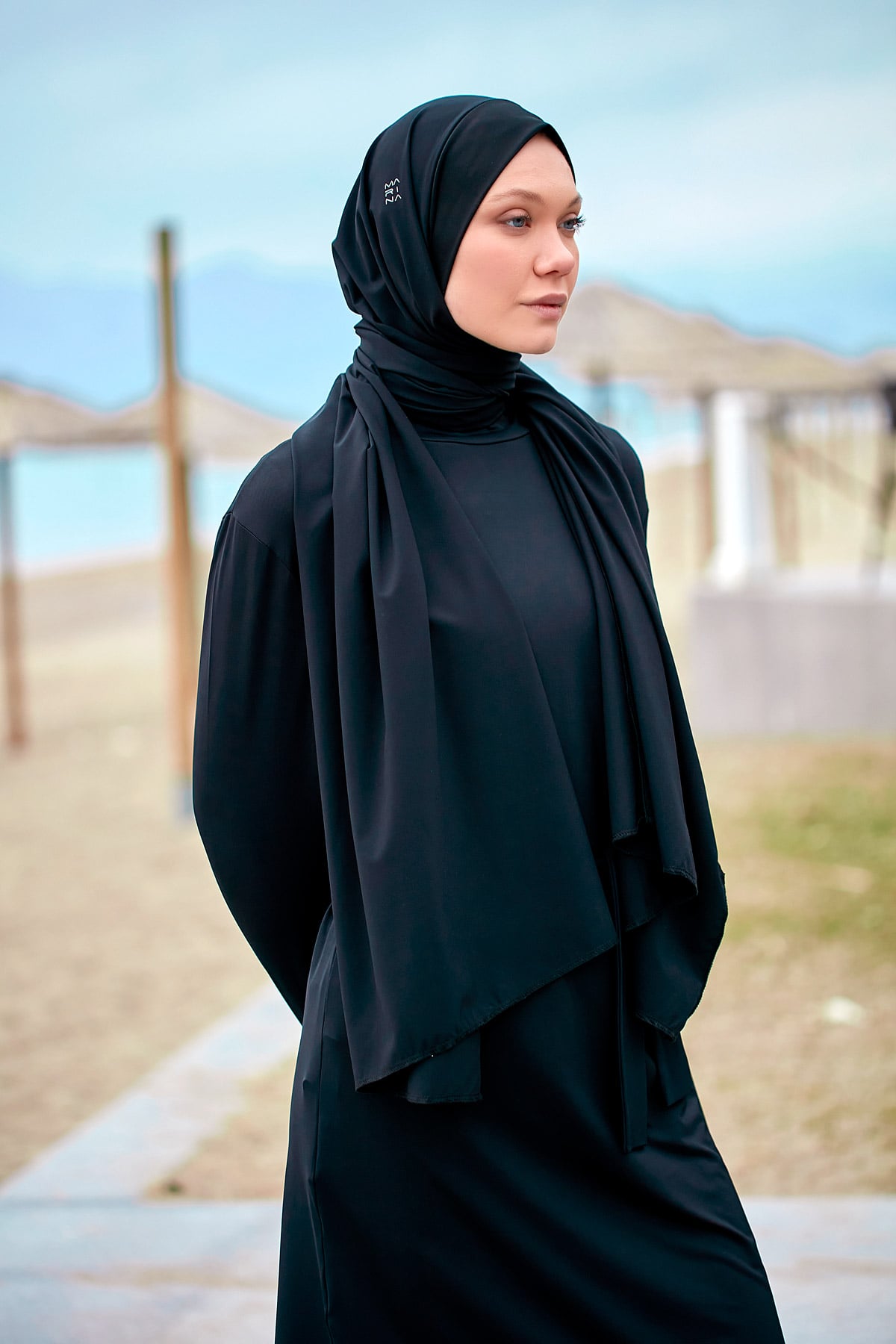 Siyah Paraşüt Pratik Şal Bone B2403
