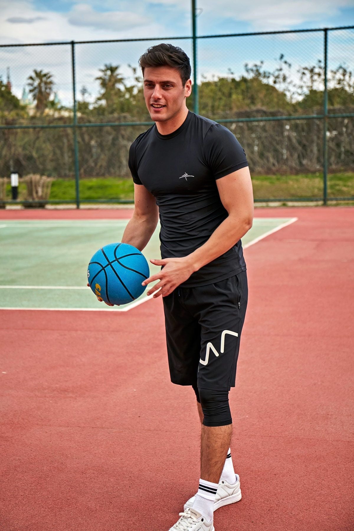 Harfli Siyah Erkek Şort S2405