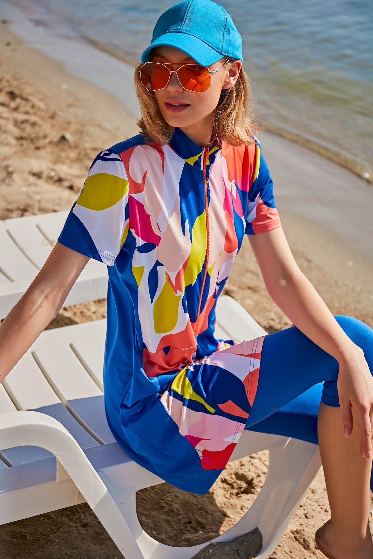 Desenli Saks Taytlı Yarı Kapalı Mayo M2371