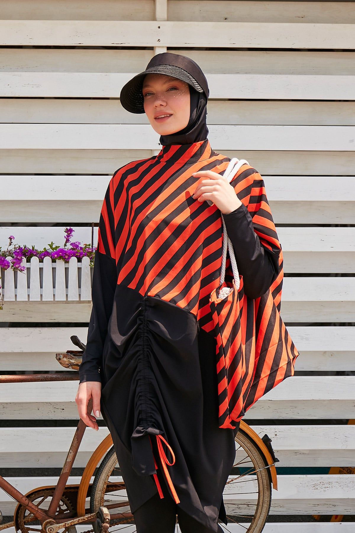 Marina Siyah Çizgi Desenli Plaj Çantası C2307