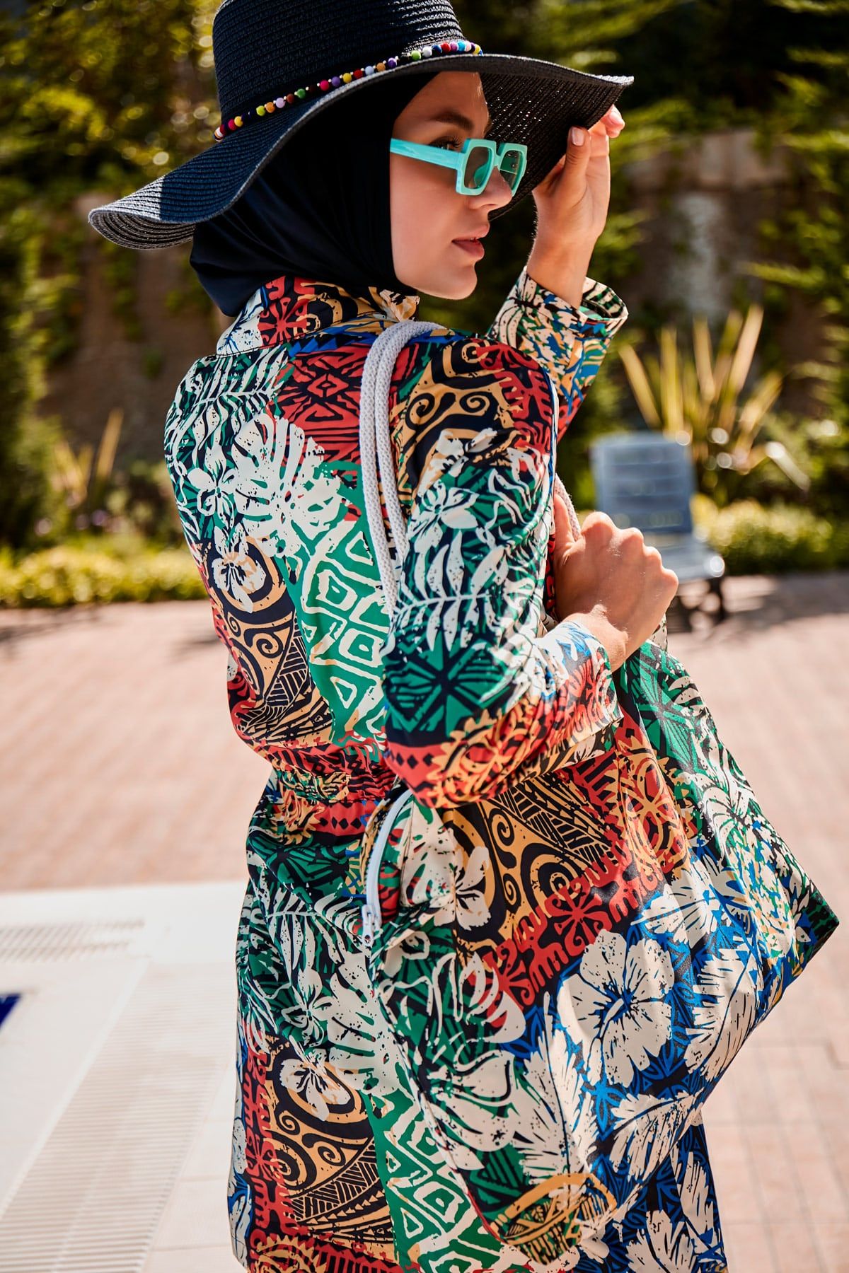 Ponpon Şeritli Geniş Hasır Siyah Şapka 1423216