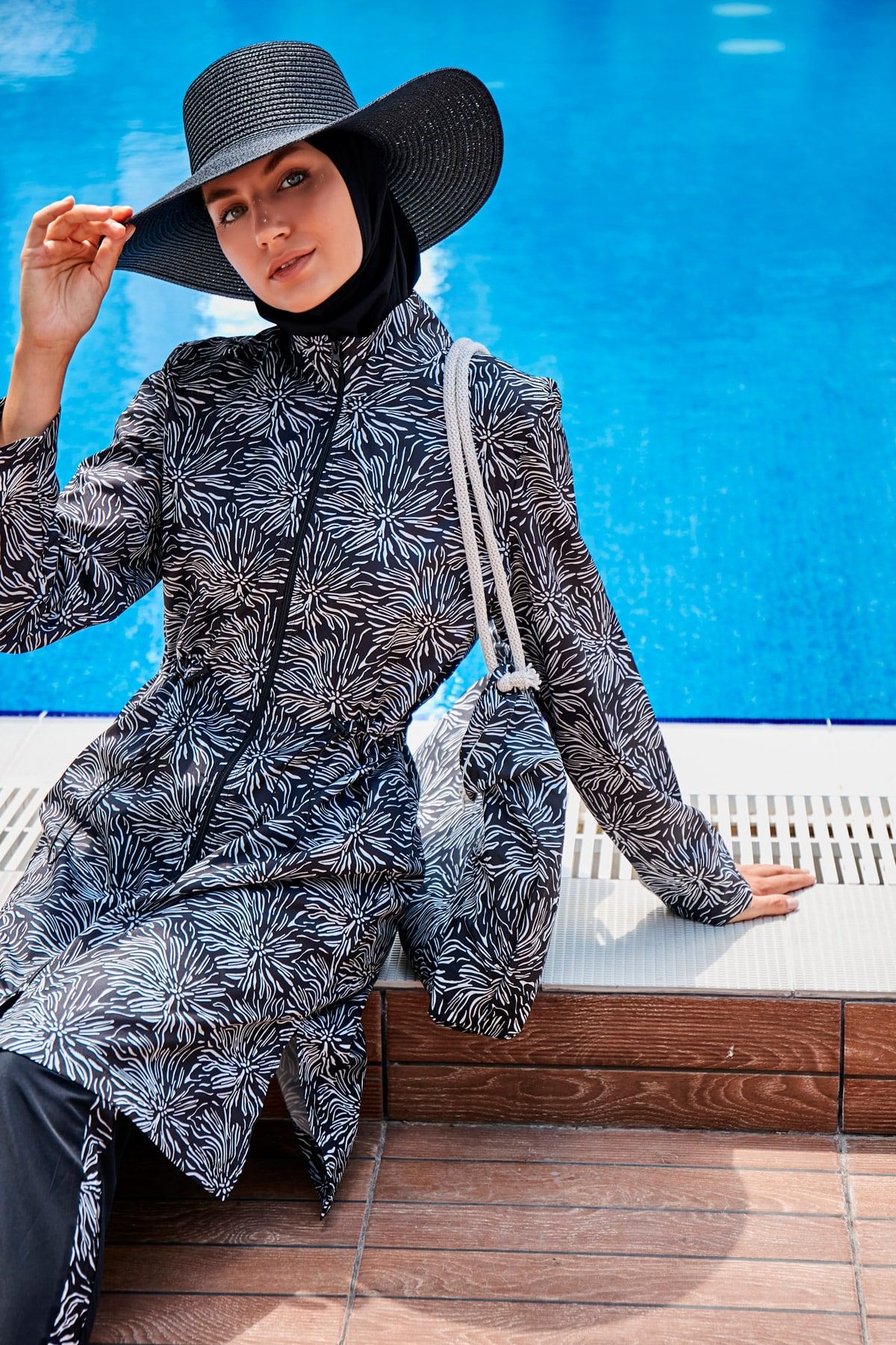 Desenli Tam Kapalı Tesettür Mayo R2305 Ürün ana görseli