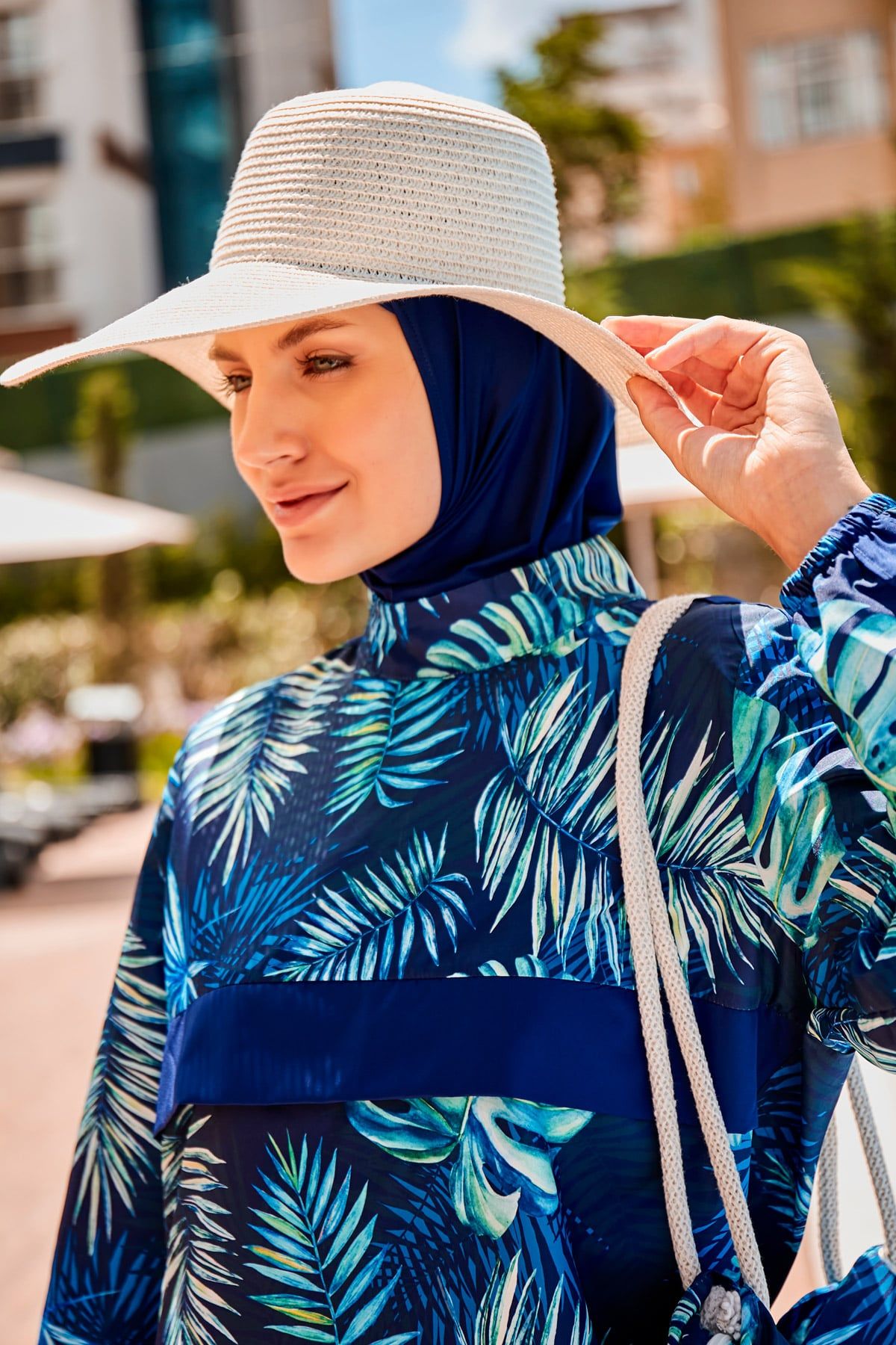 Desenli Tam Kapalı Tesettür Mayo R2312