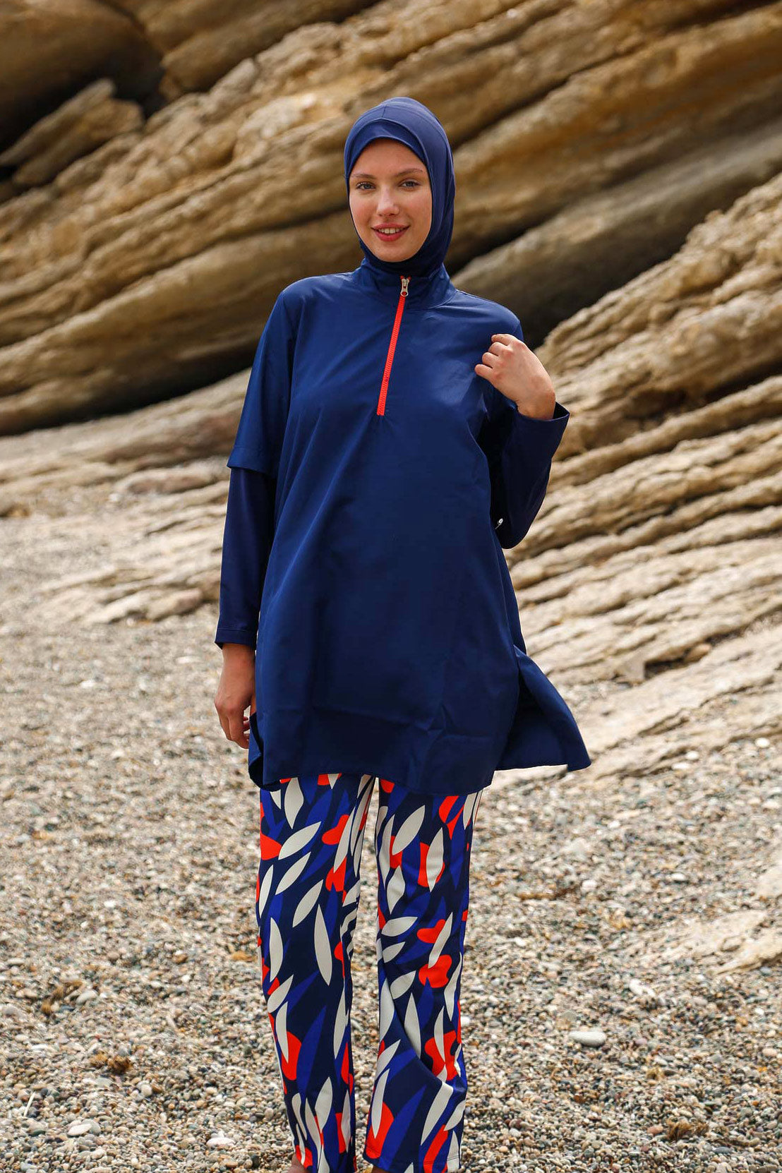 Tam Kapalı Tesettür Mayo 4’lü Set Paraşüt Kumaş Lacivert Desenli Su İtici – M2262