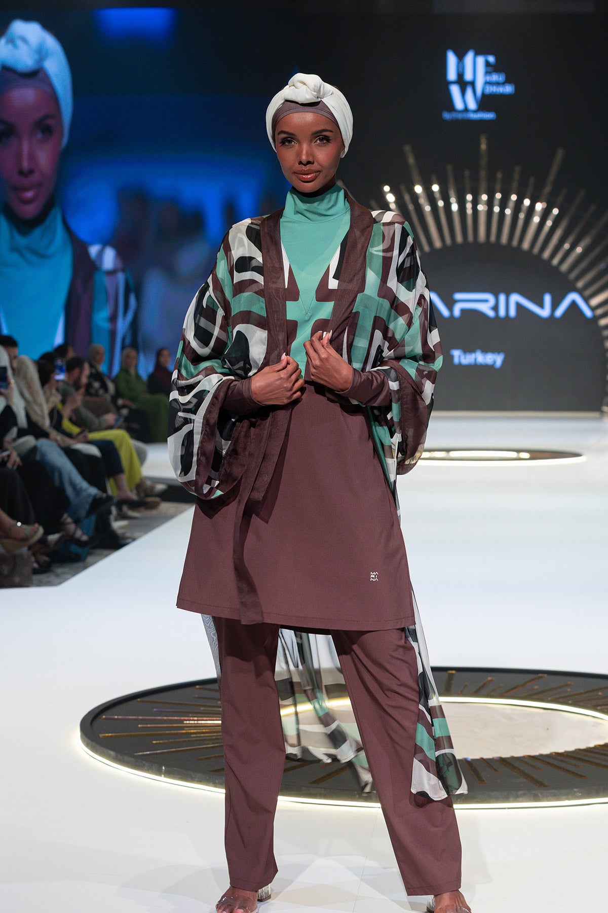 Marina Kahverengi Desenli Özel Tasarım Kimono – P2510