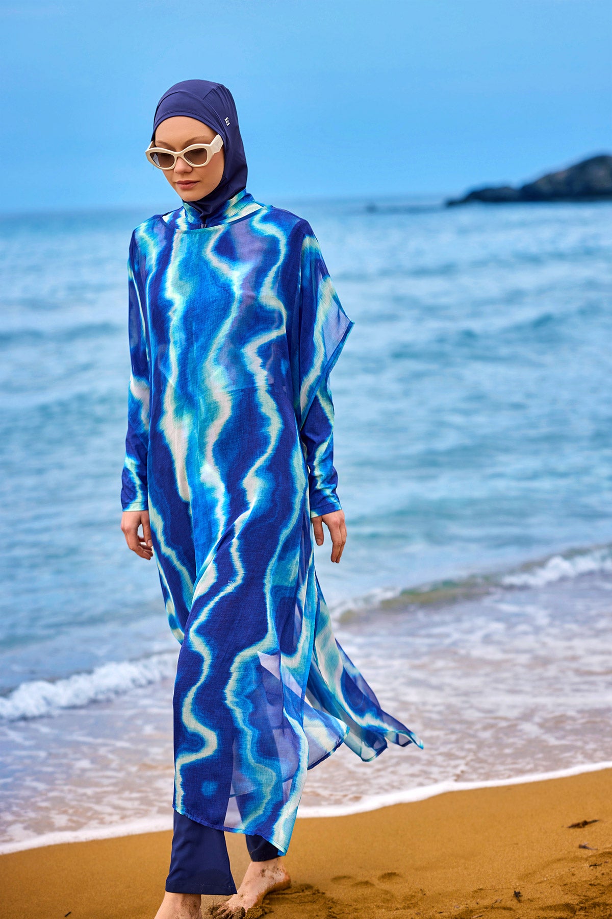 Marina Renkli Desenli İpeksi Pareo – P2513-2 Ürün ikincil görseli