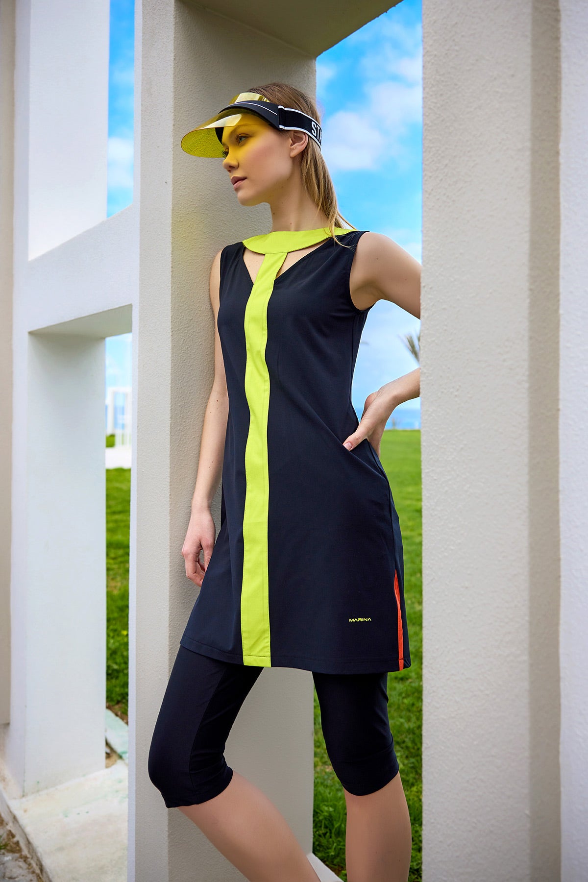 Marina Siyah Yarı Kapalı Tesettür Mayo - H2502-1 Ürün ana görseli