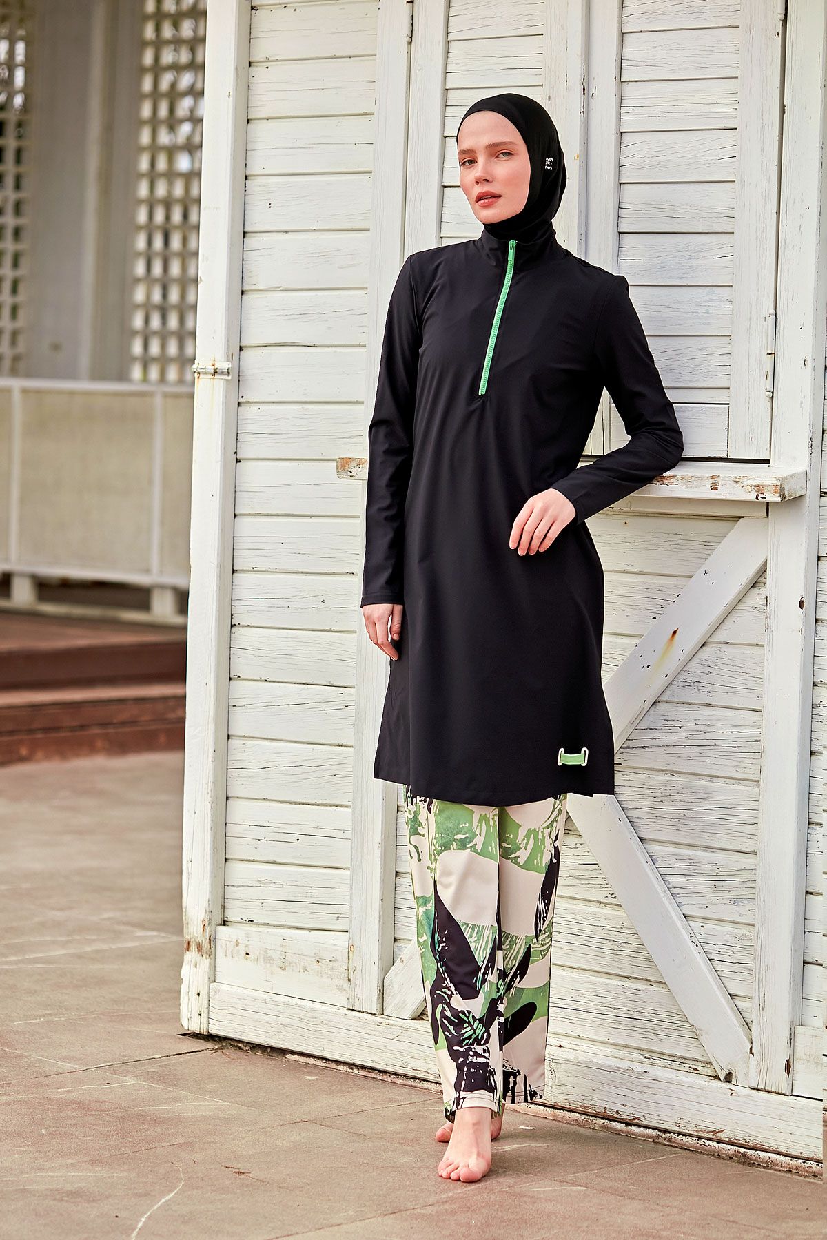 Paraşüt Siyah Tam Kapalı Tesettür Mayo M2425 Ürün ana görseli