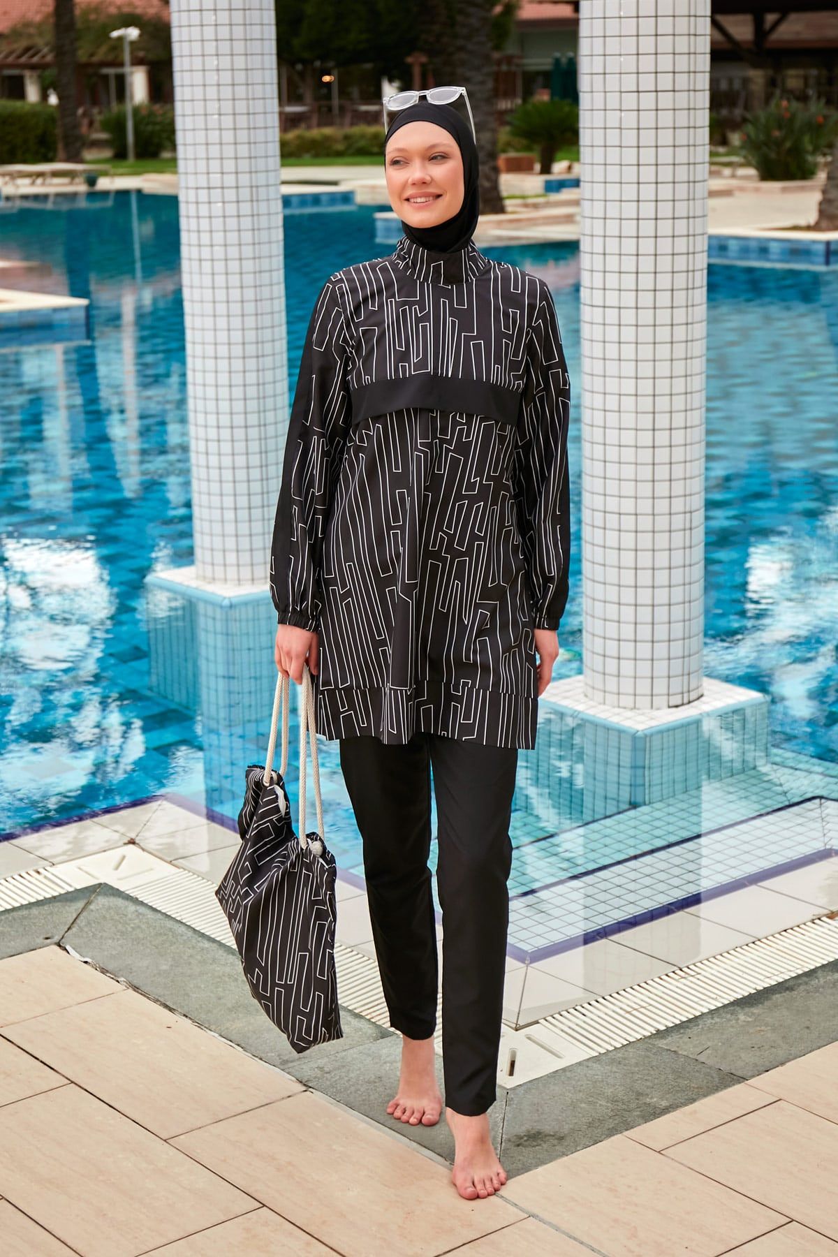 Desenli Tam Kapalı Tesettür Mayo R2406