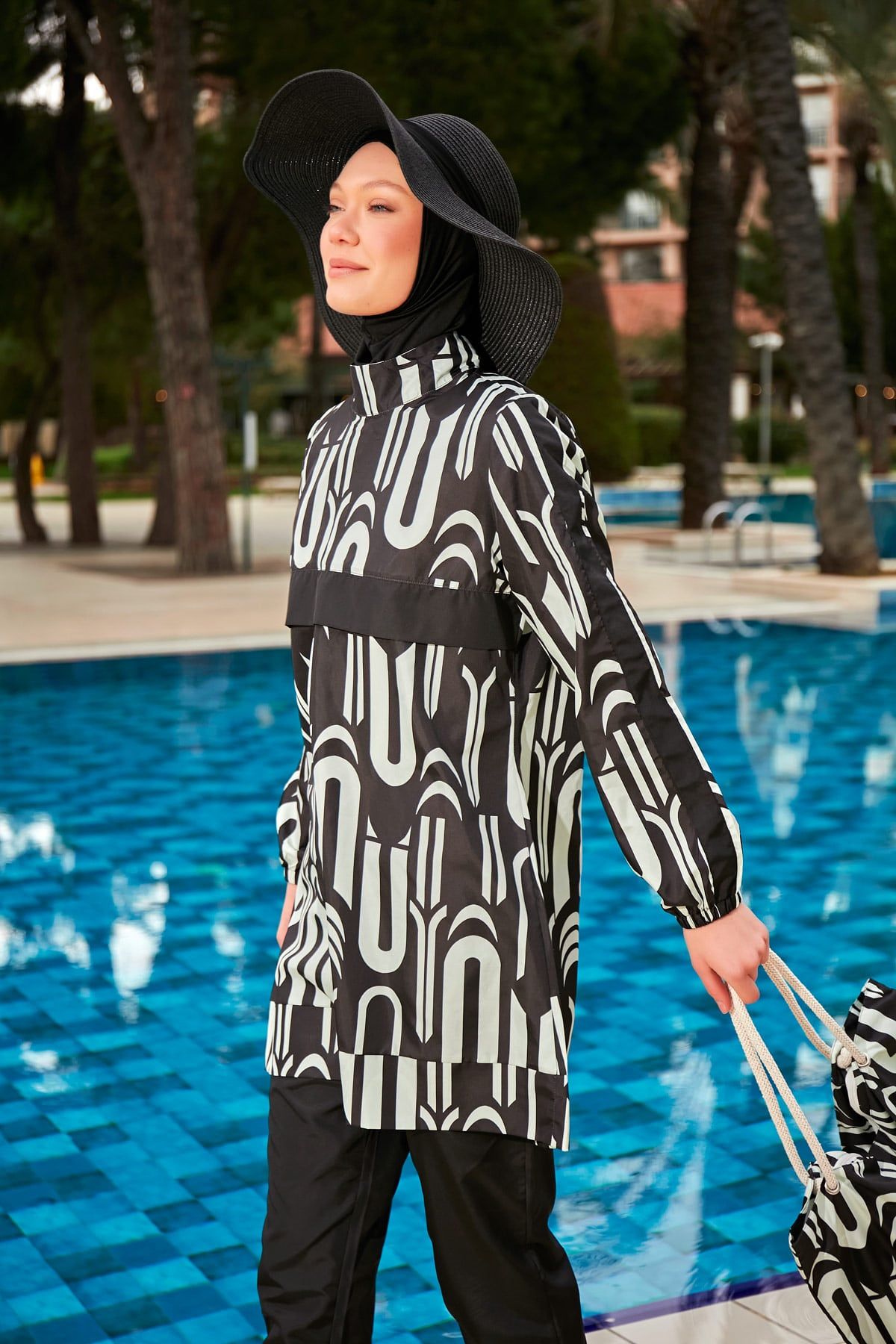 Desenli Tam Kapalı Tesettür Mayo R2412