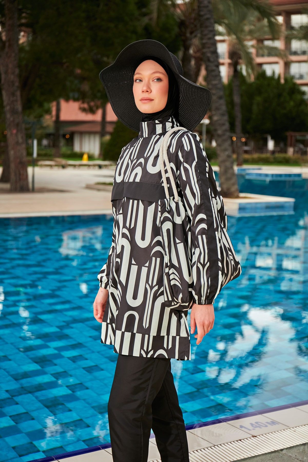 Desenli Tam Kapalı Tesettür Mayo R2412