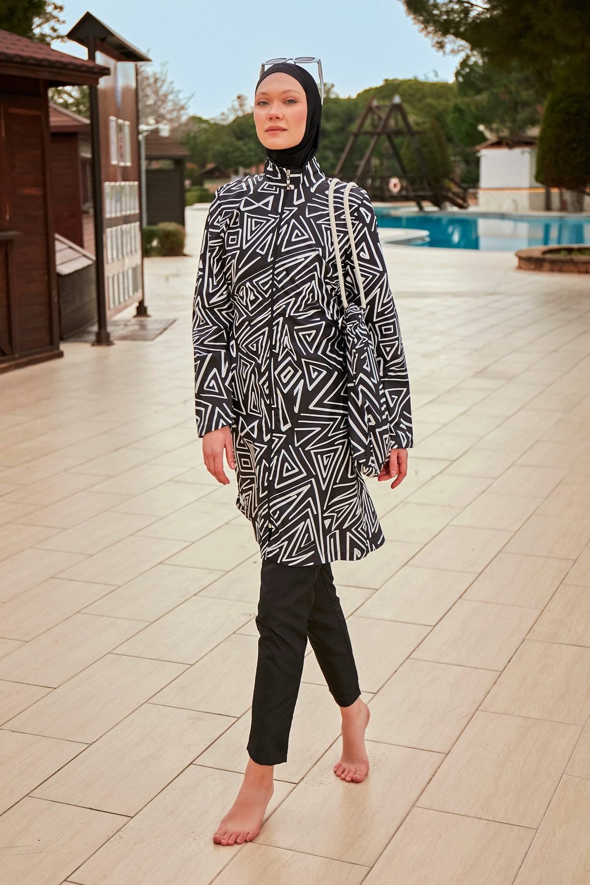 Desenli Tam Kapalı Tesettür Mayo R2403 Ürün ana görseli