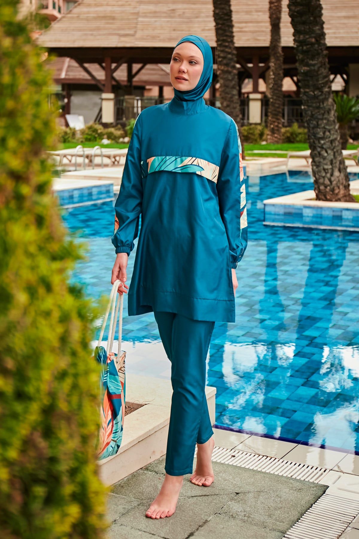 Desenli Tam Kapalı Tesettür Mayo R2410