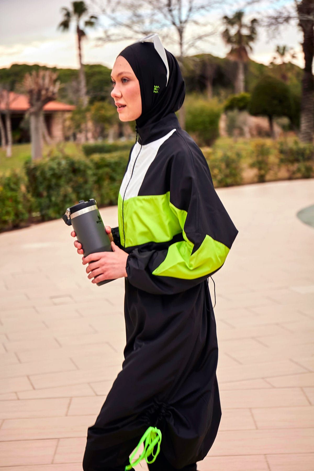 Paraşüt Siyah Tam Kapalı Tesettür Mayo M2421