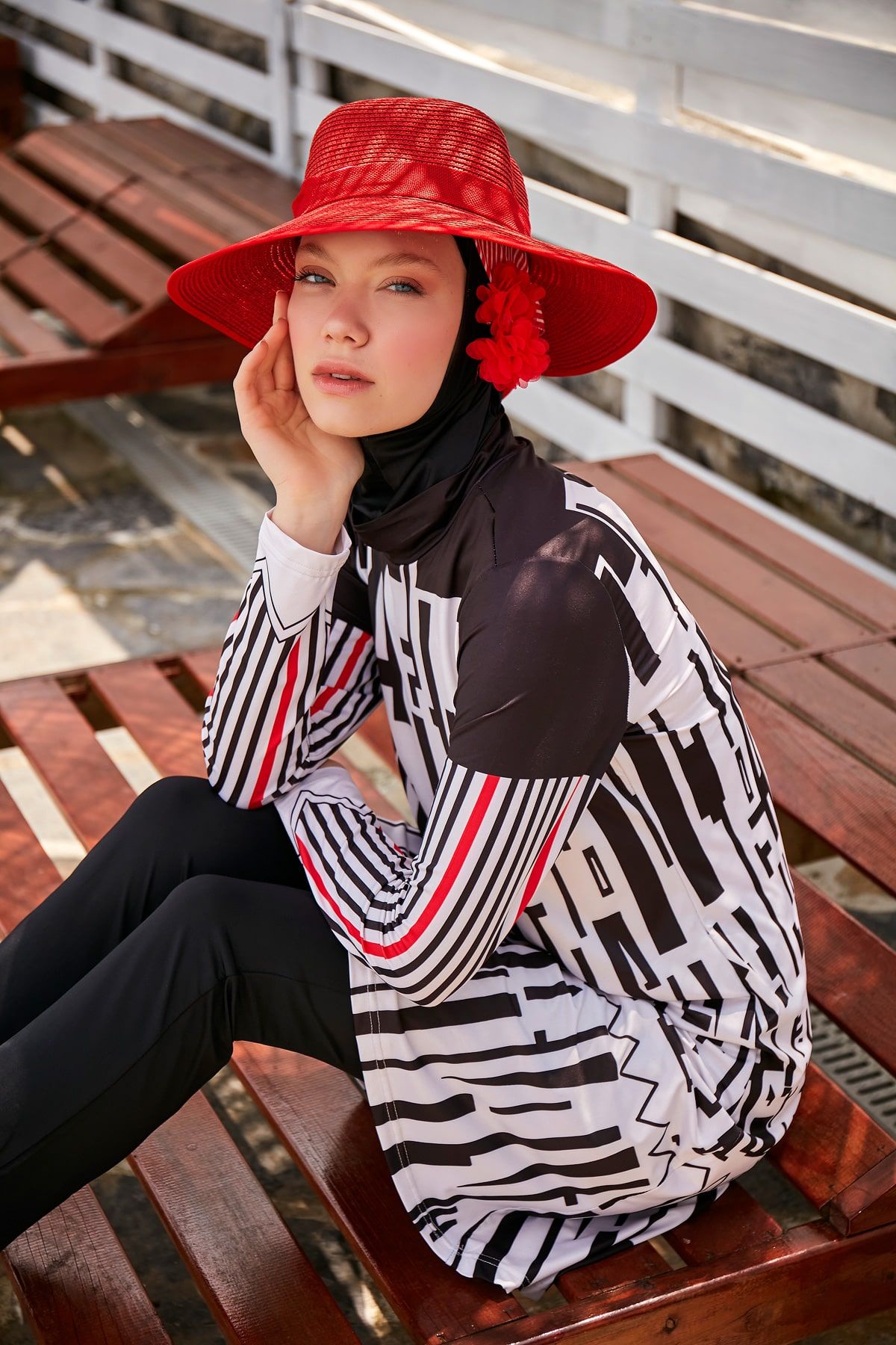 Geometrik Desenli Tam Kapalı Tesettür Mayo M2302